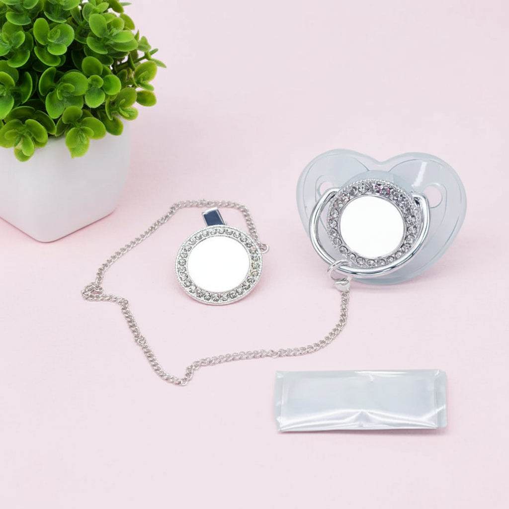 Dummy chain and clip included