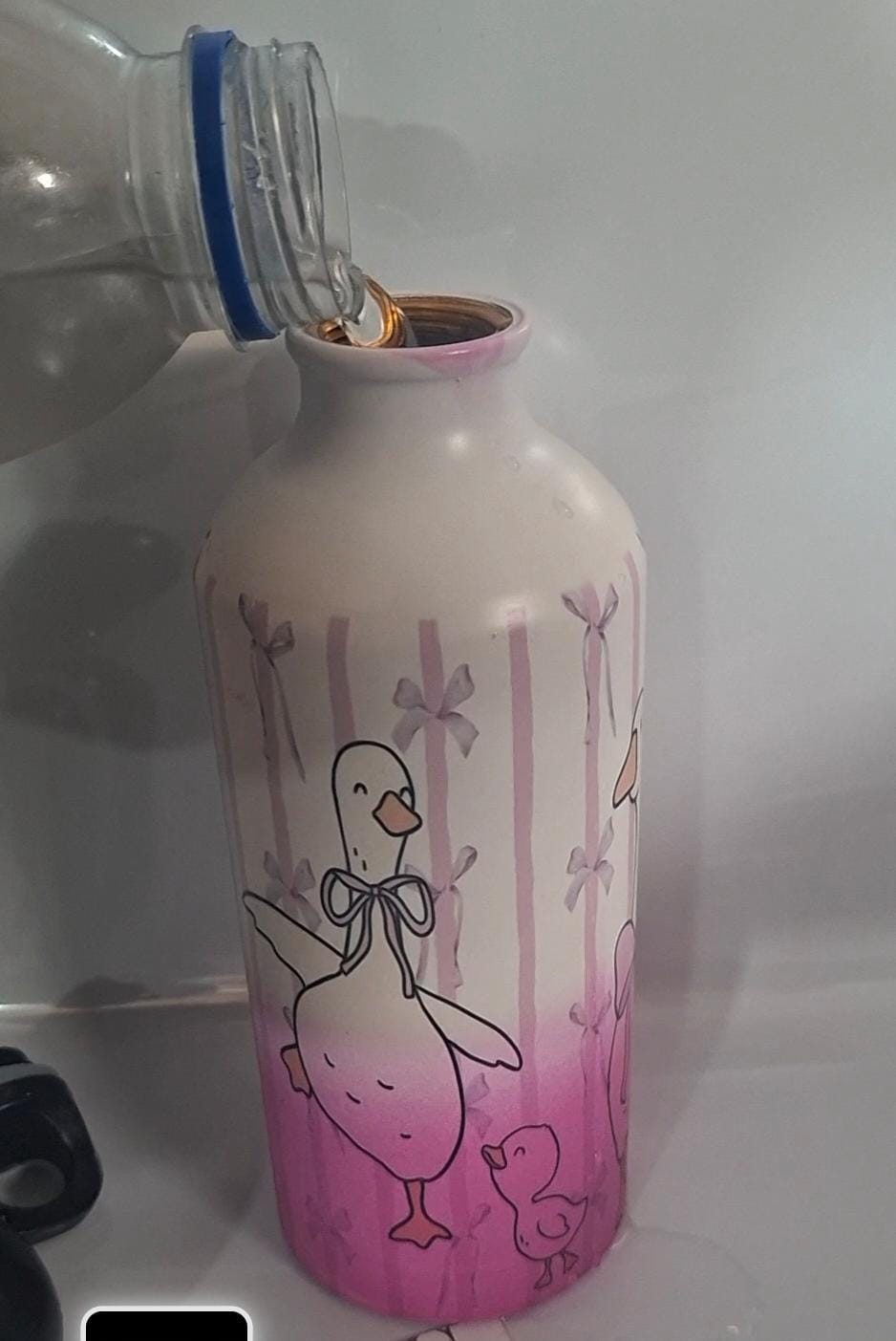 16oz Glass bottle & Goose Design